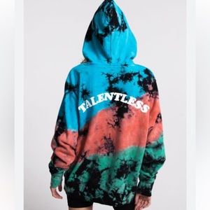 New In Package Talentless Highlighter Crystal Wash Unisex Set!